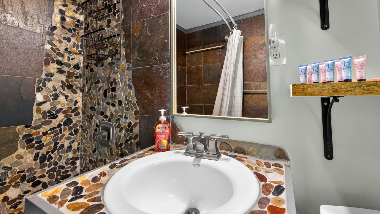 Photo of Bathroom in Crellin