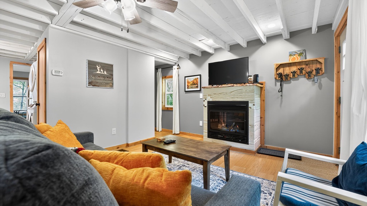 Photo of Livingroom in Crellin