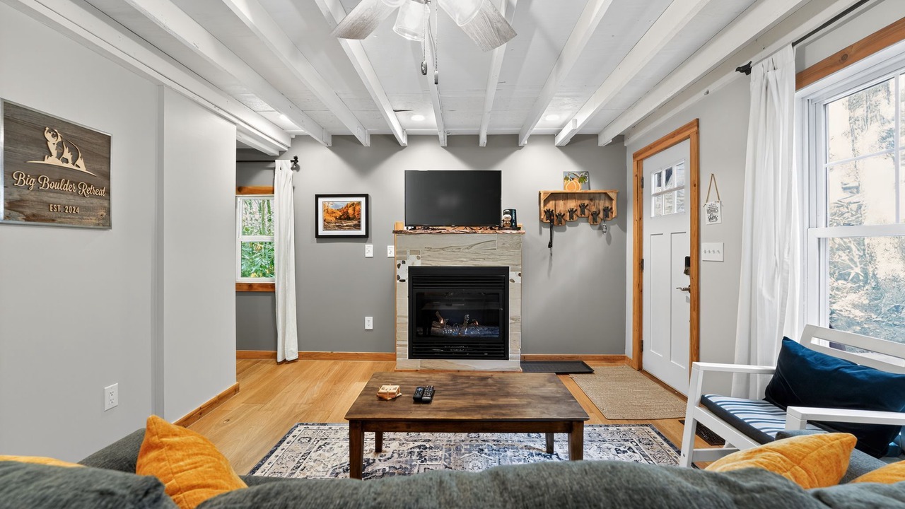 Photo of Livingroom in Crellin