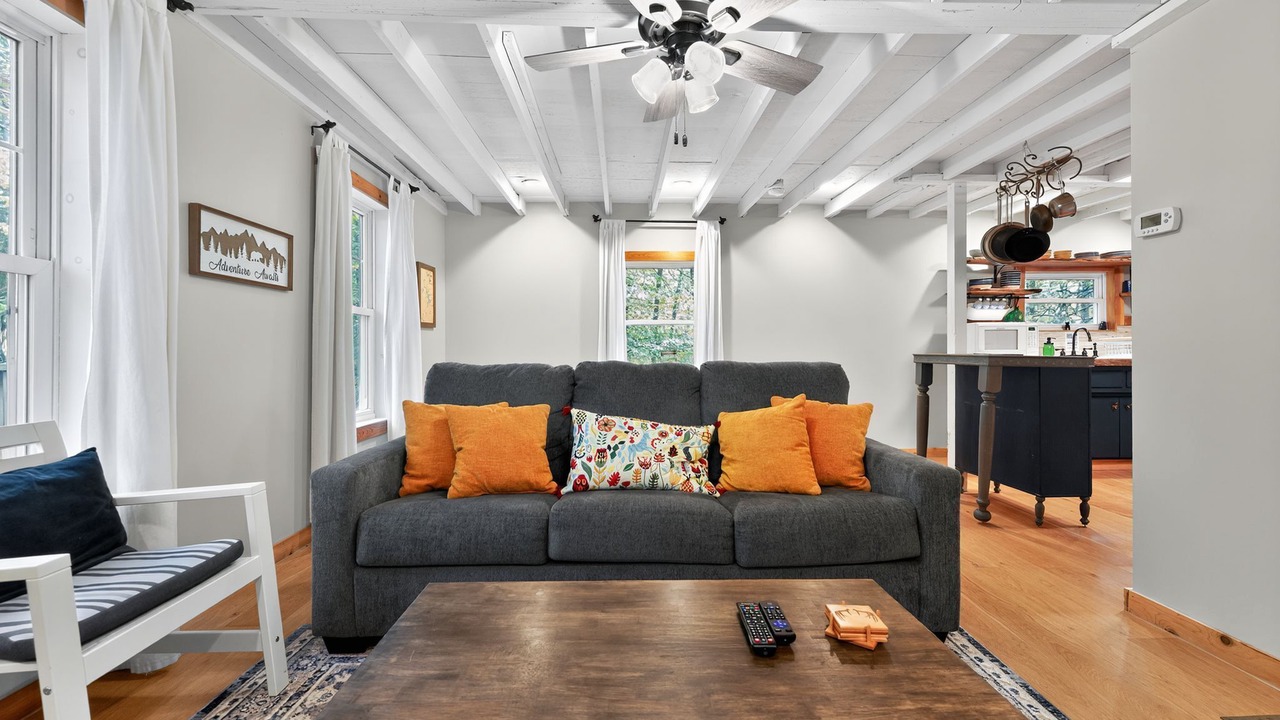 Photo of Livingroom in Crellin