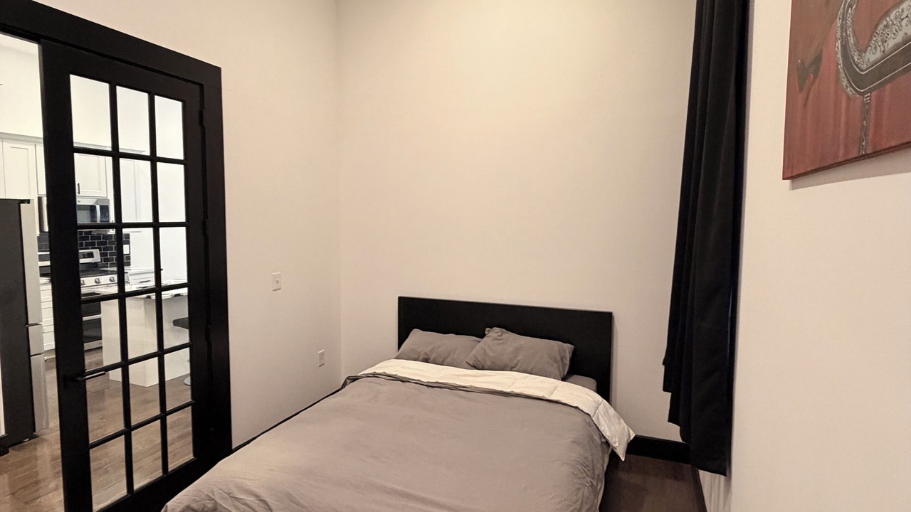 Photo of Bedroom in Downtown Baltimore