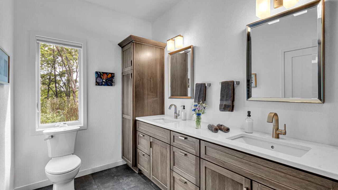 Photo of Bathroom in Nekoosa