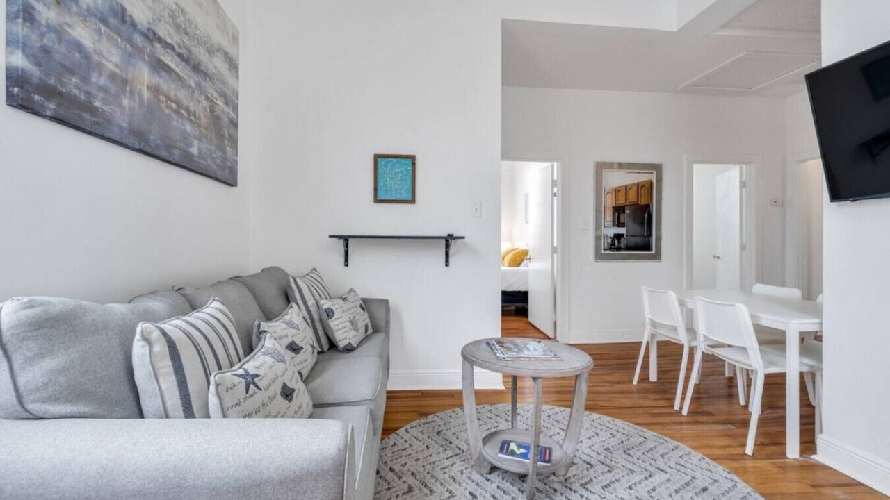Photo of Livingroom in Tulane - Gravier