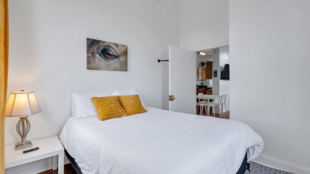 Photo of Bedroom in Tulane - Gravier