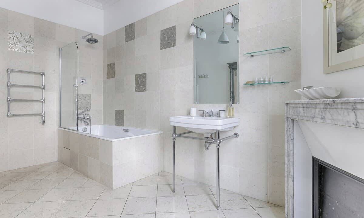 Photo of Bathroom in Quartier des Invalides