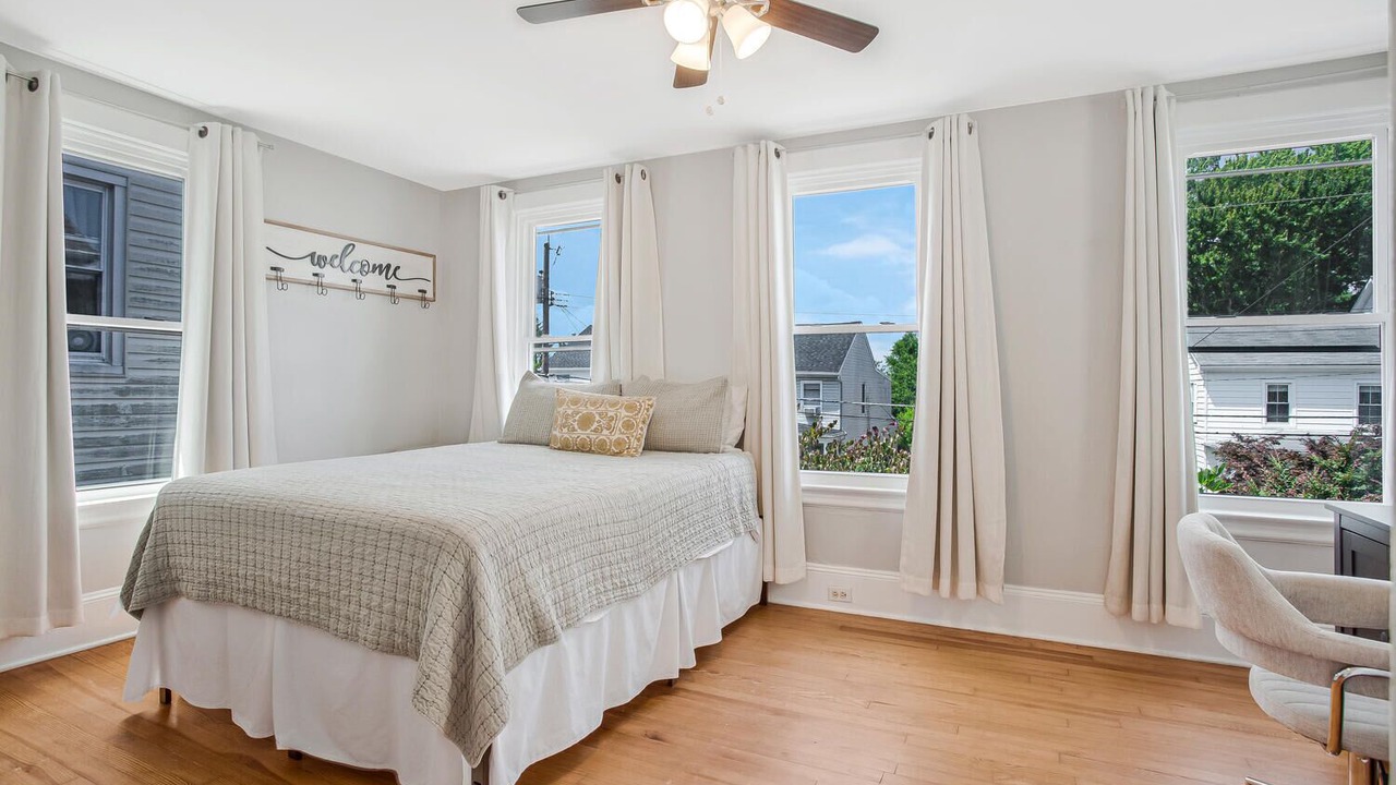 Photo of Bedroom in Homewood