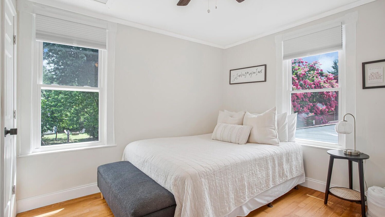 Photo of Bedroom in Homewood