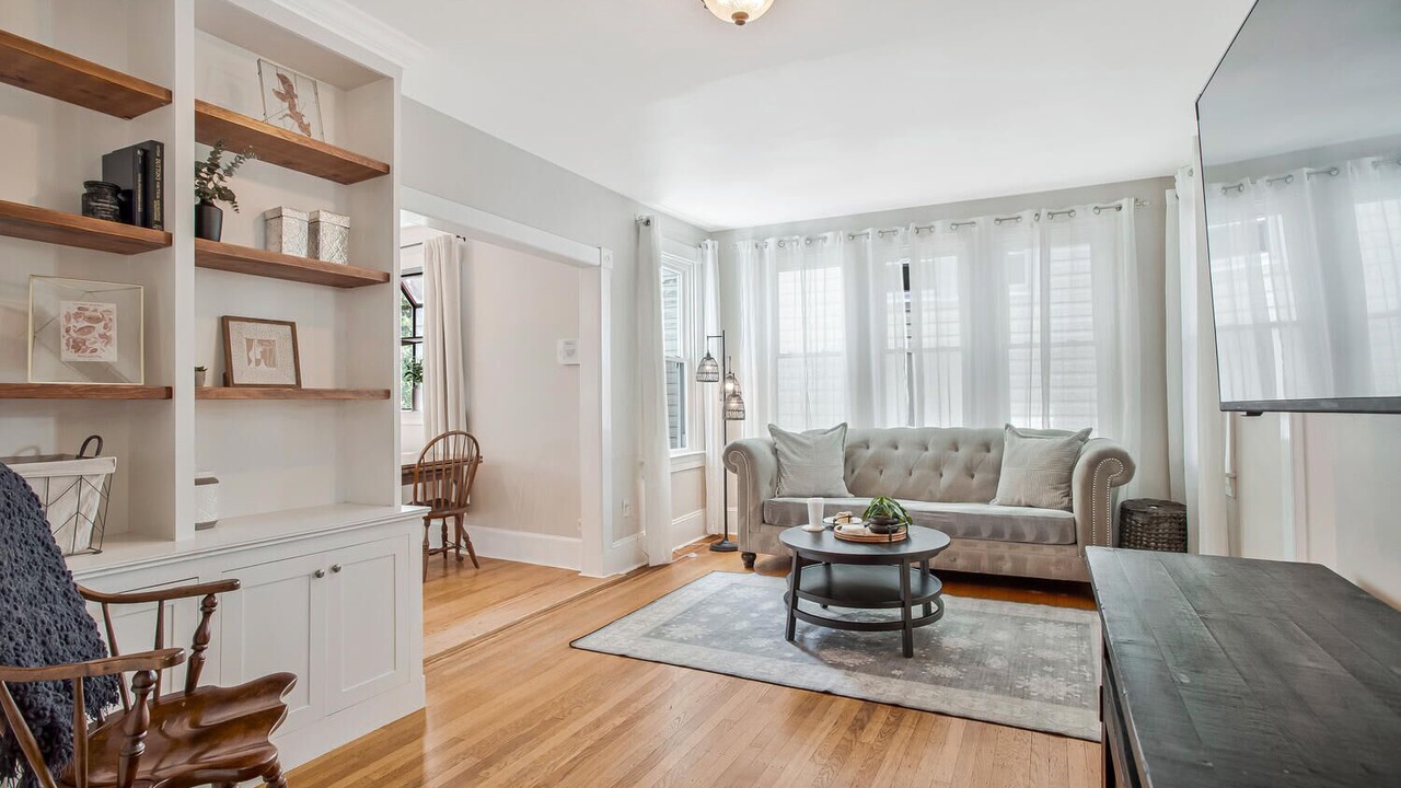 Photo of Livingroom in Homewood