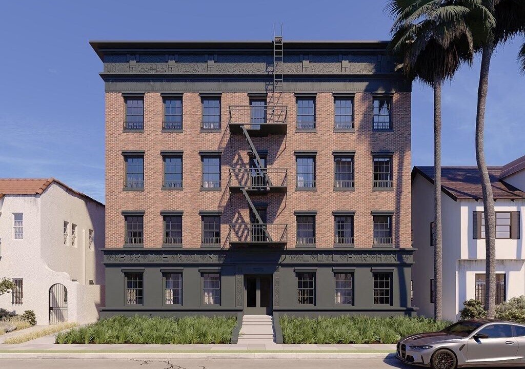 Photo of Outdoor in Miracle Mile