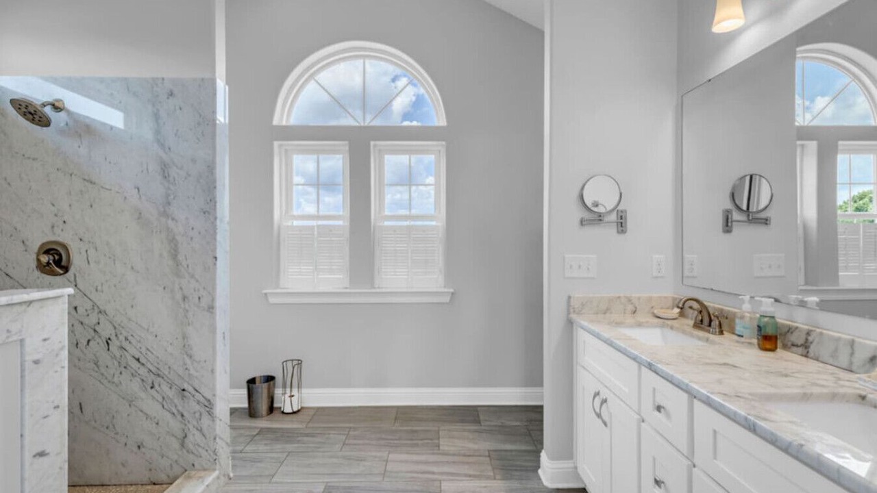 Photo of Bathroom in Ocean Springs