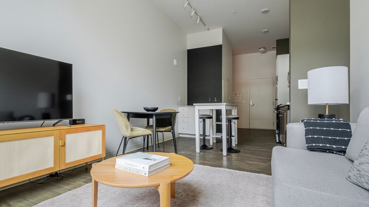 Photo of Livingroom in East Cambridge