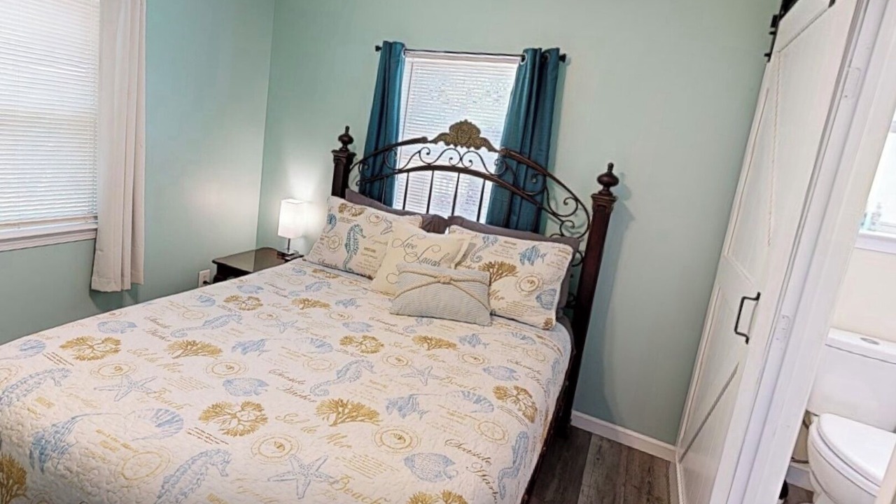 Photo of Bedroom in Gulfport