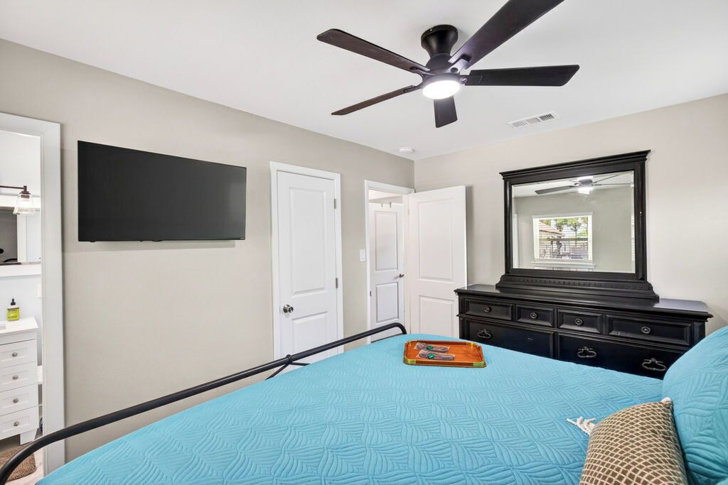 Photo of Bedroom in Long Beach