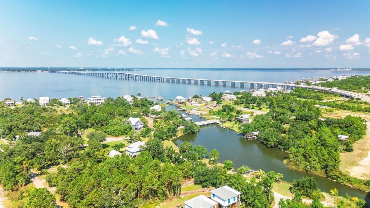 Photo of Outdoor in Henderson Point