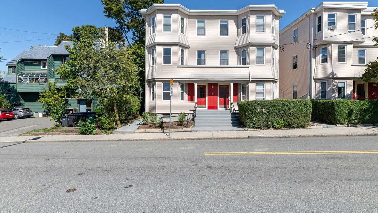 Photo of Outdoor in Neighborhood Nine