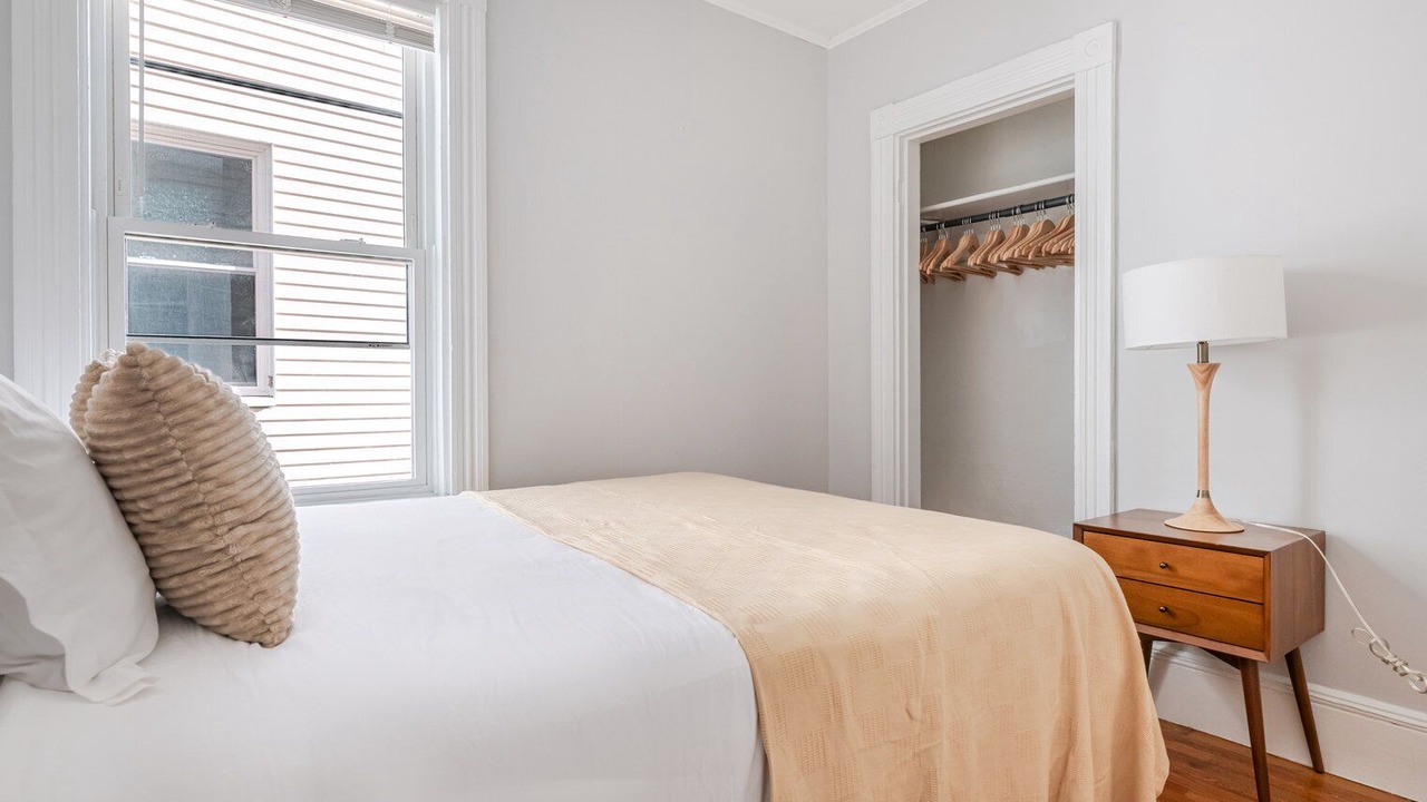 Photo of Bedroom in Neighborhood Nine