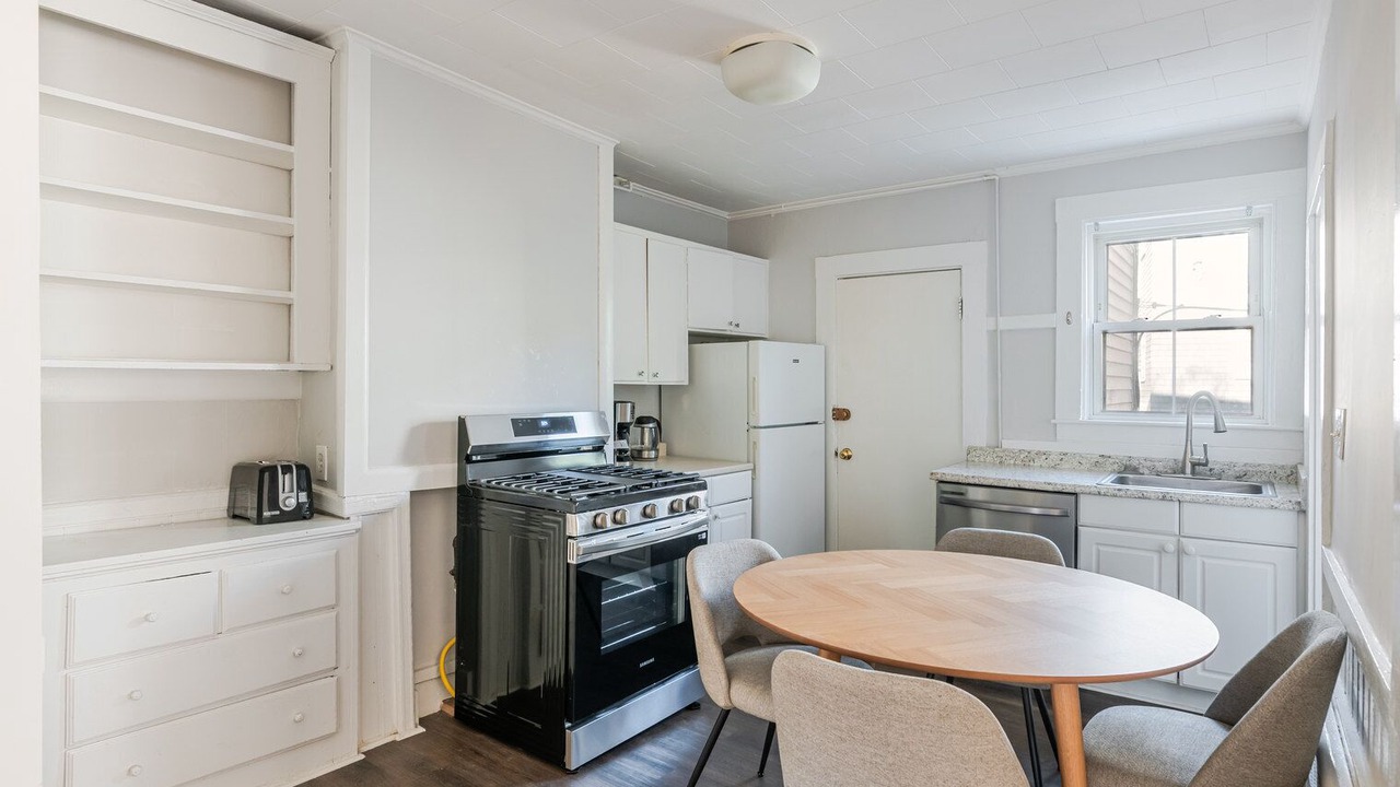 Photo of Kitchen in Neighborhood Nine