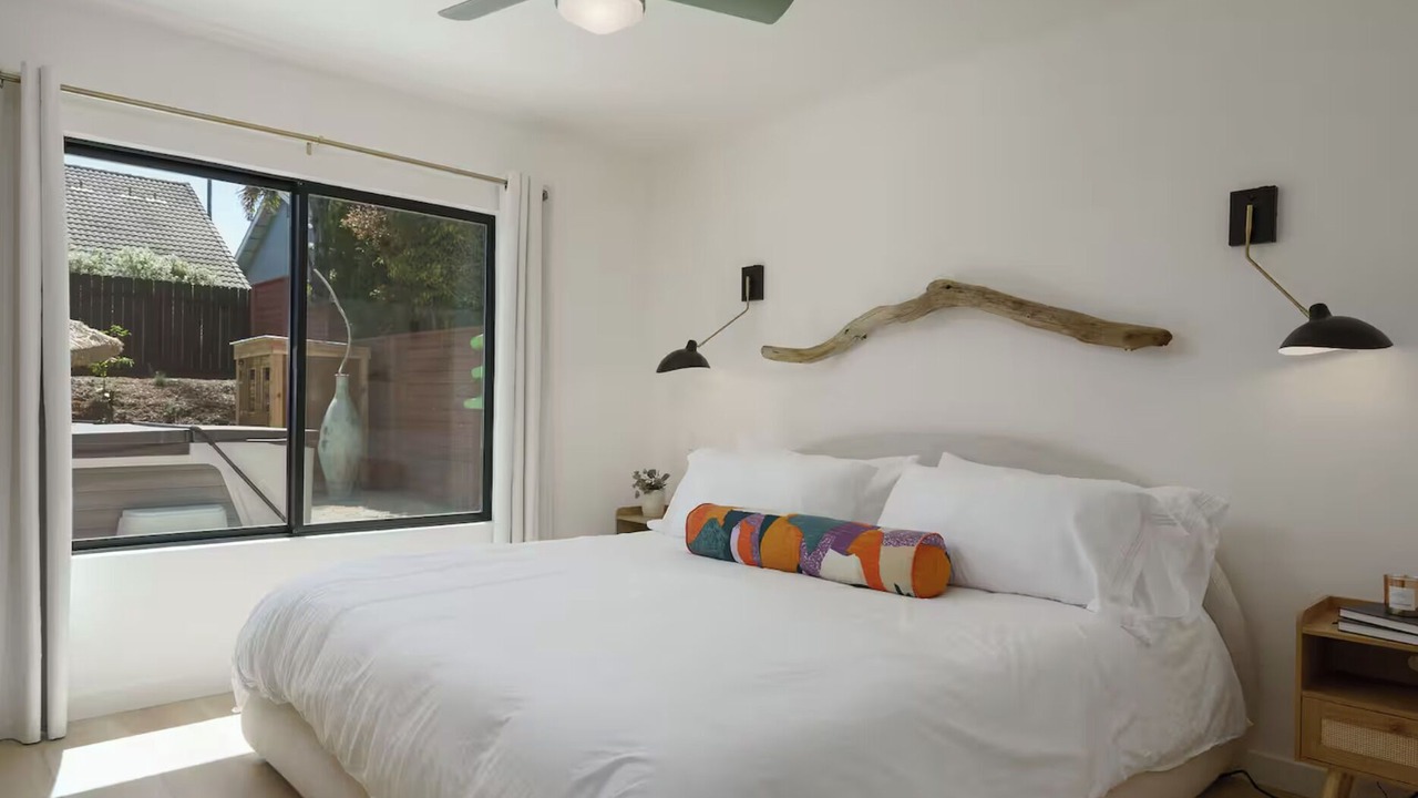 Photo of Bedroom in Oxnard Shores