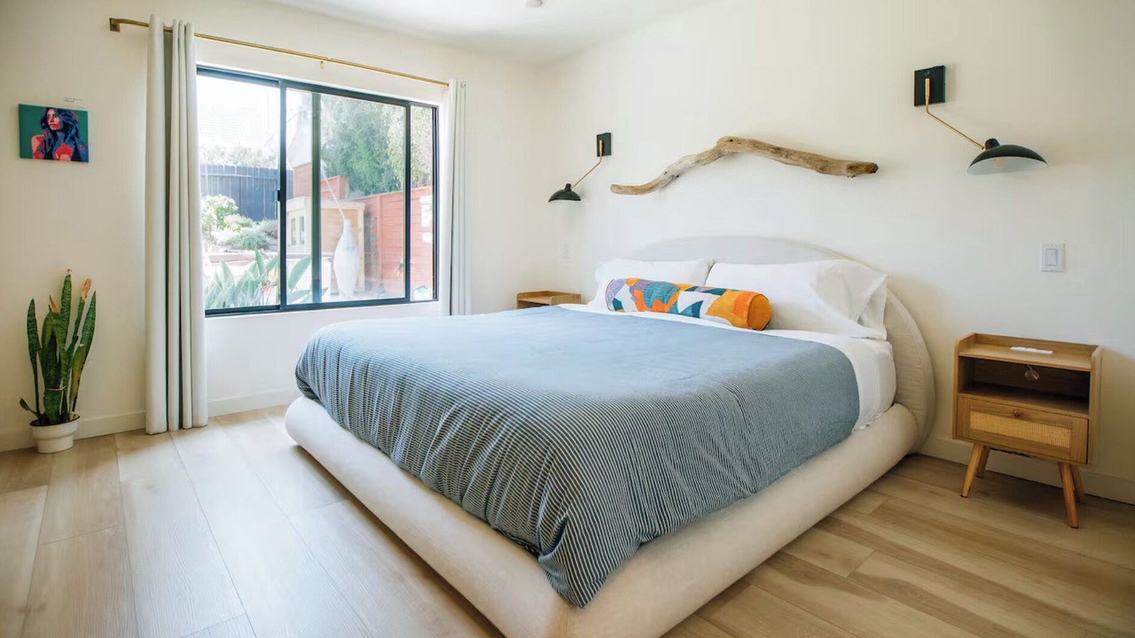 Photo of Bedroom in Oxnard Shores