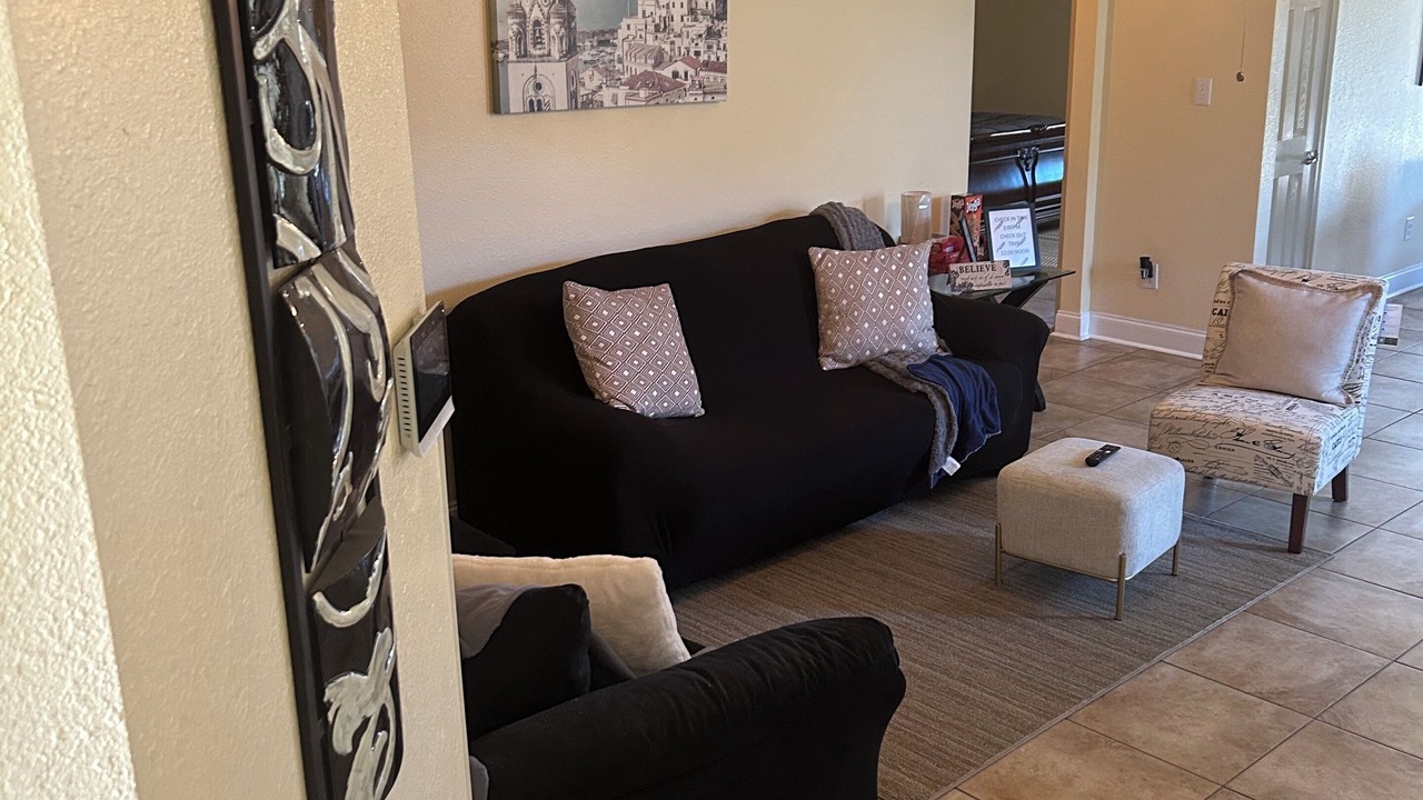 Photo of Livingroom in Gonzales