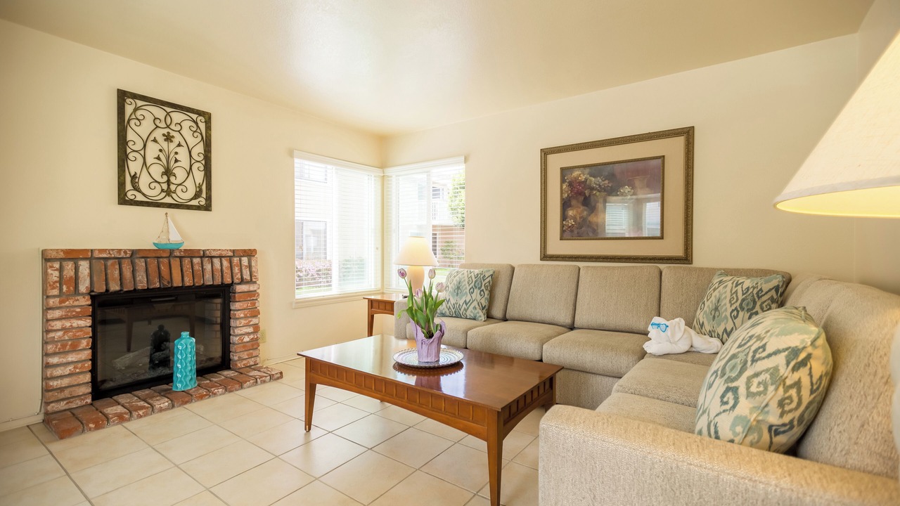 Photo of Livingroom in Oxnard Shores