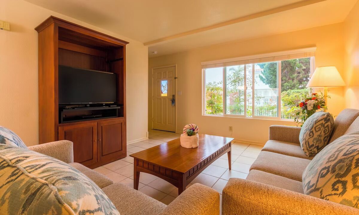 Photo of Livingroom in Oxnard Shores