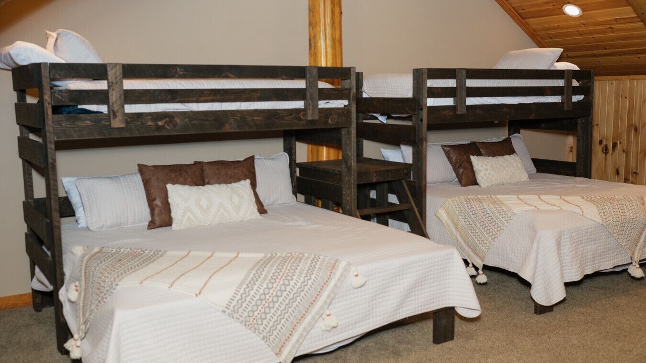 Photo of Bedroom in Crosslake
