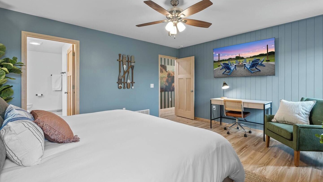 Photo of Bedroom in Wisconsin Dells