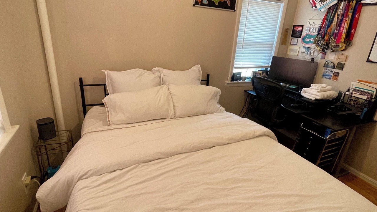 Photo of Bedroom in Truxton Circle