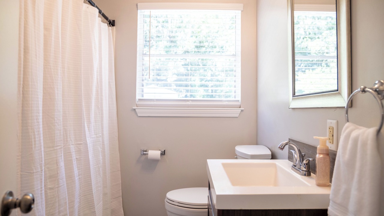 Photo of Bathroom in Ocean Springs