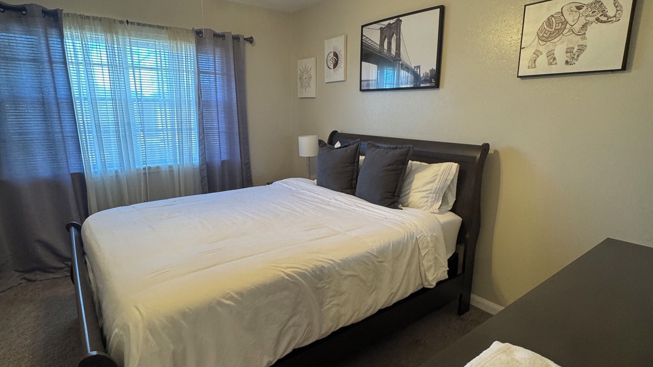 Photo of Bedroom in Kenner - Louis Armstrong International Airport