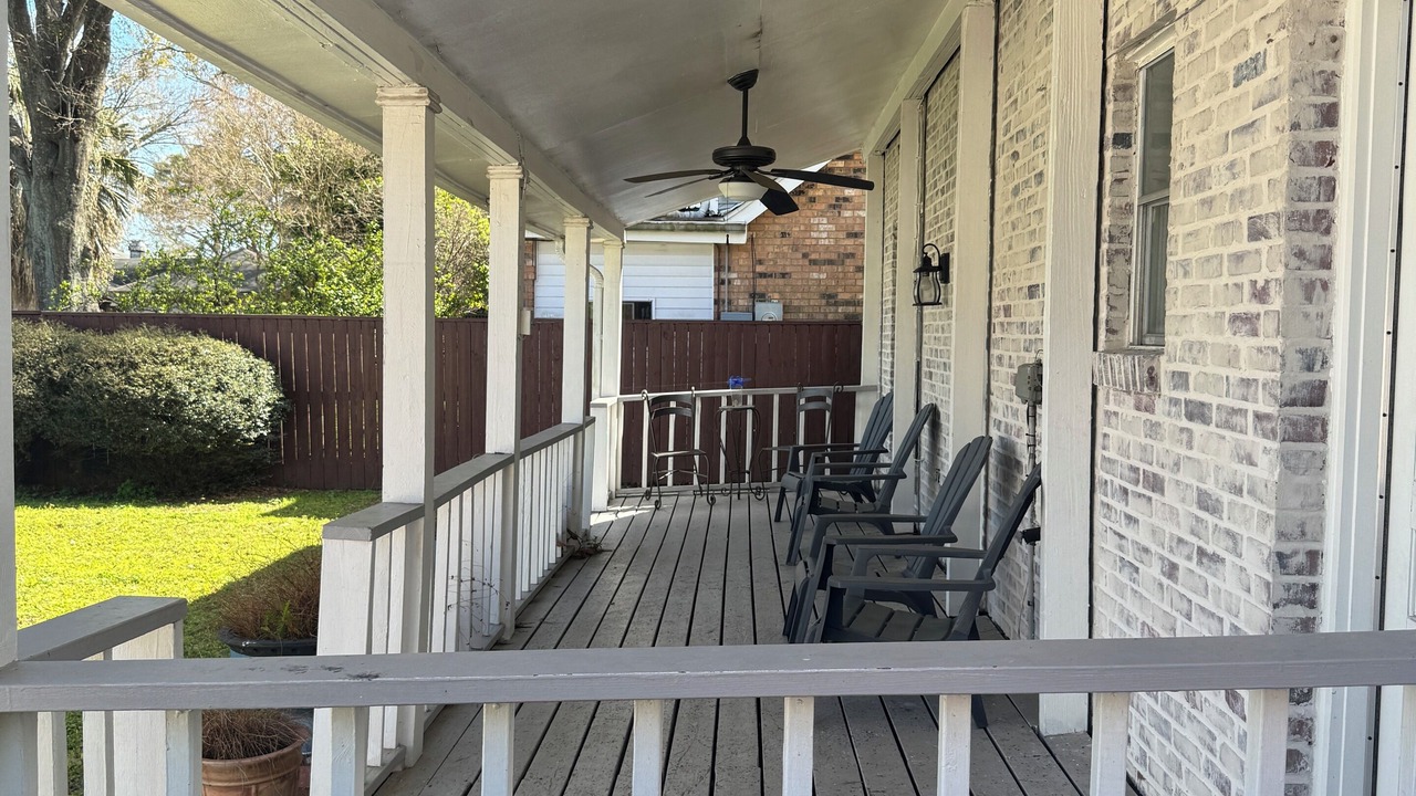 Photo of Patio Balcony in Kenner - Louis Armstrong International Airport
