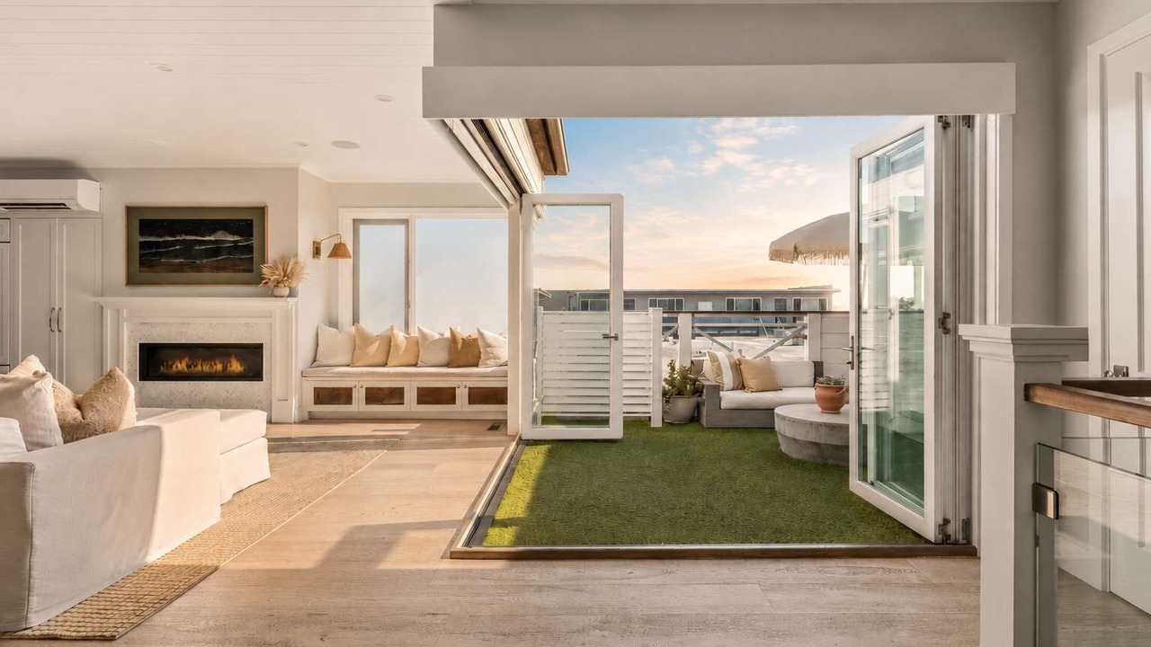 Photo of Livingroom in The Strand