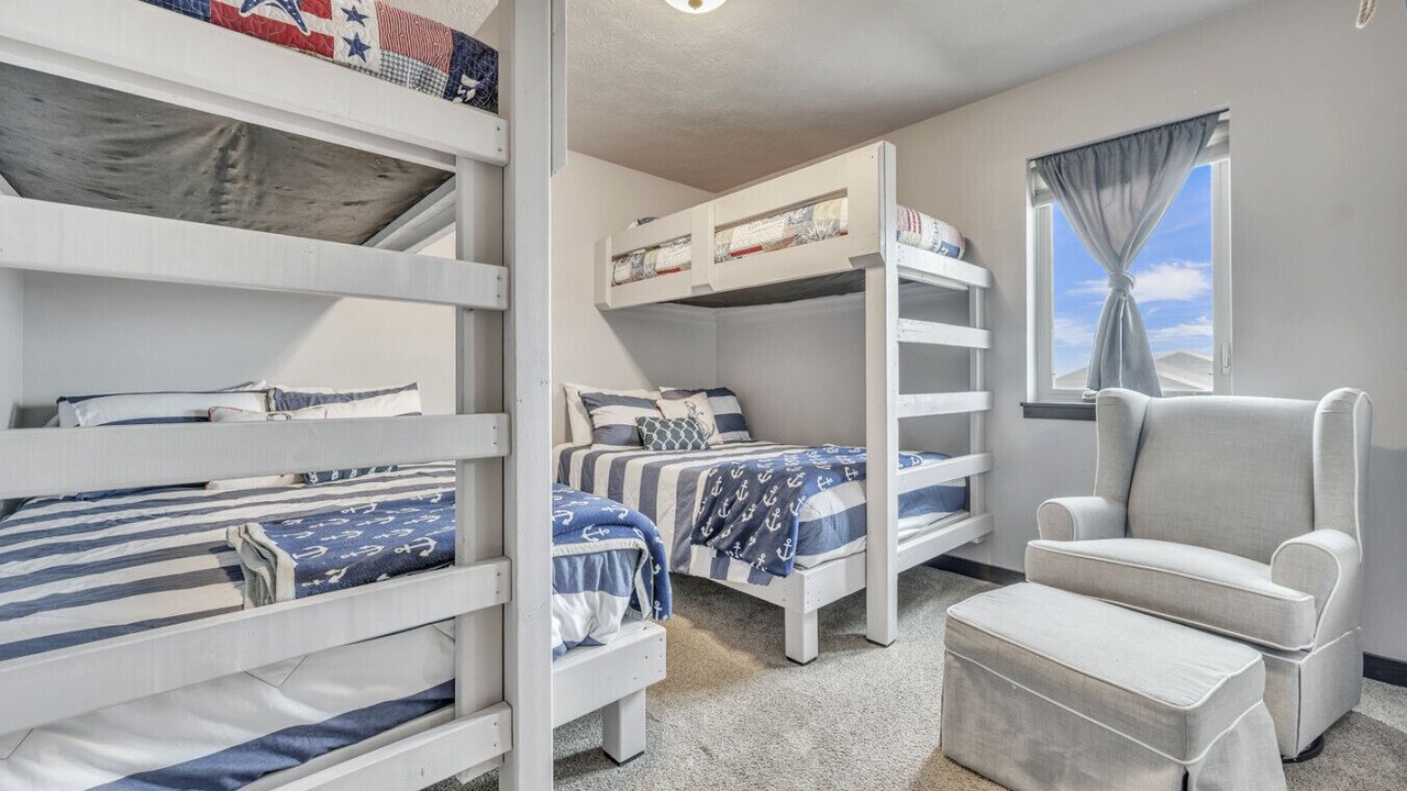 Photo of Bedroom in Spirit Lake