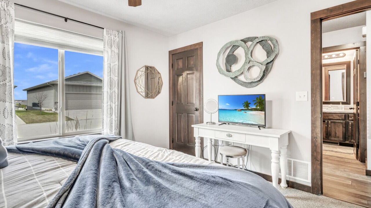 Photo of Bedroom in Spirit Lake