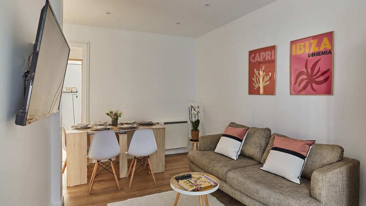 Photo of Livingroom in Saint-Lambert