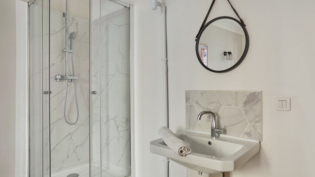 Photo of Bathroom in Saint-Lambert