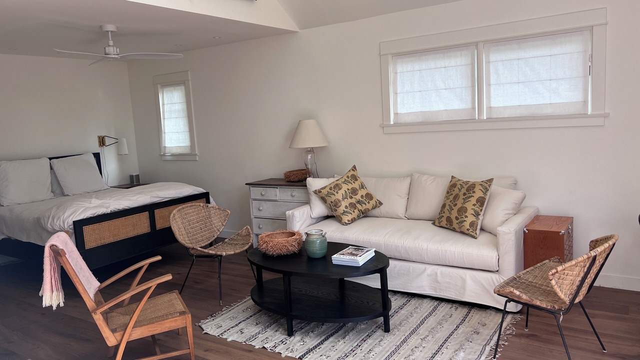 Photo of Livingroom in Hollywood Hills