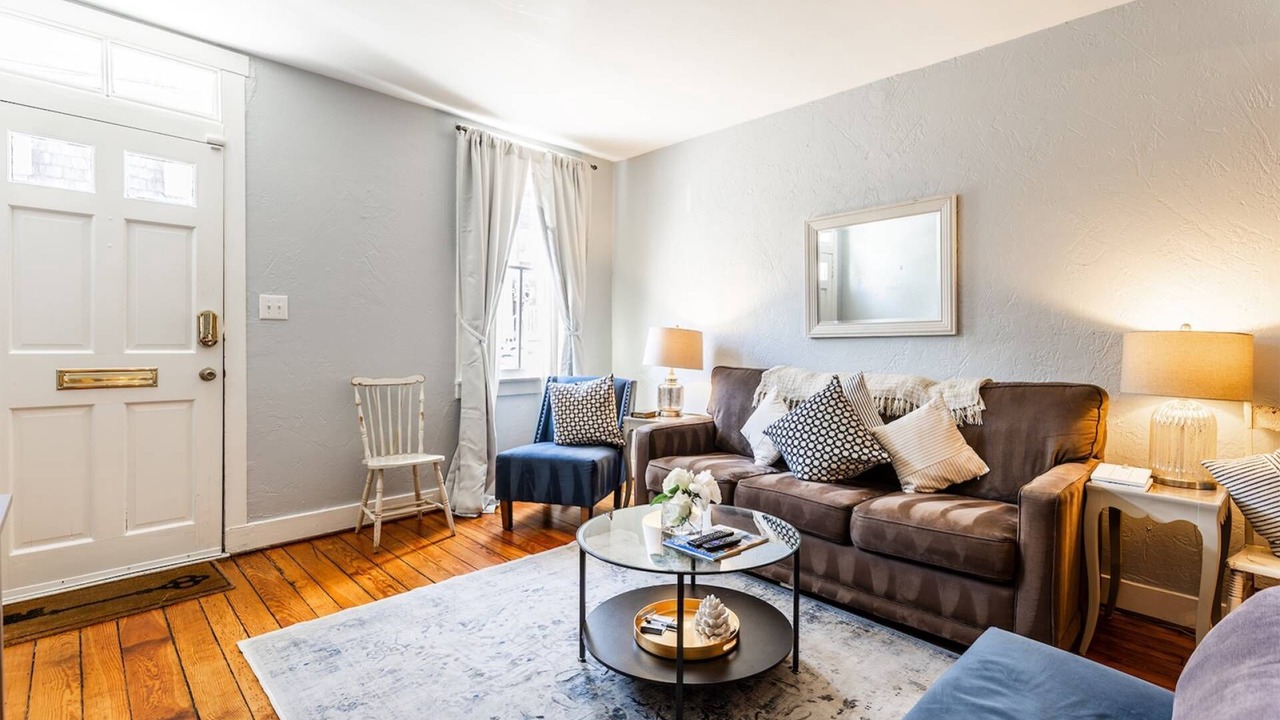 Photo of Bedroom in Historic District