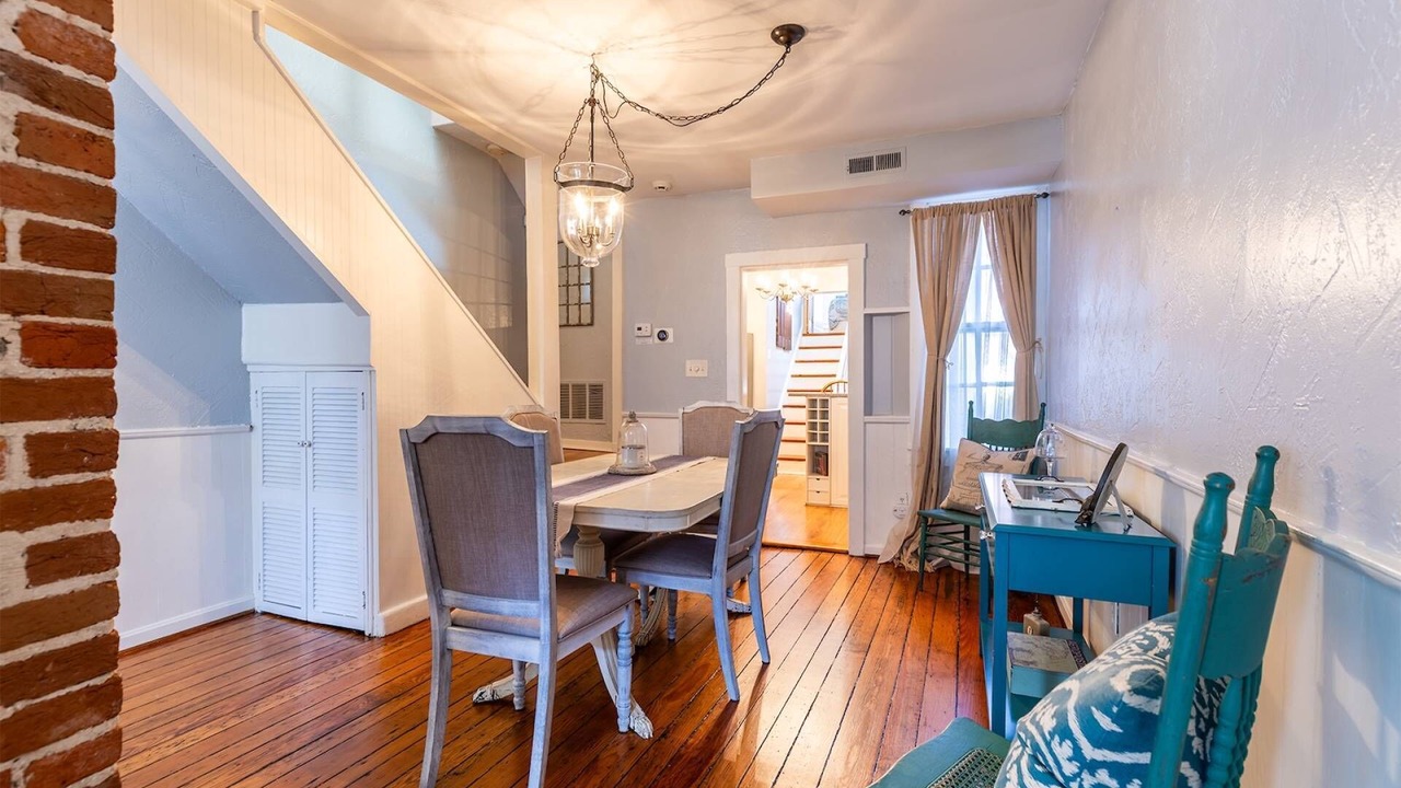 Photo of Bedroom in Historic District
