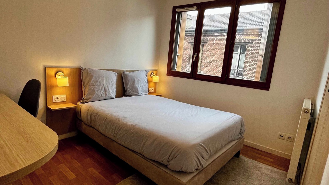 Photo of Bedroom in Saint-Denis