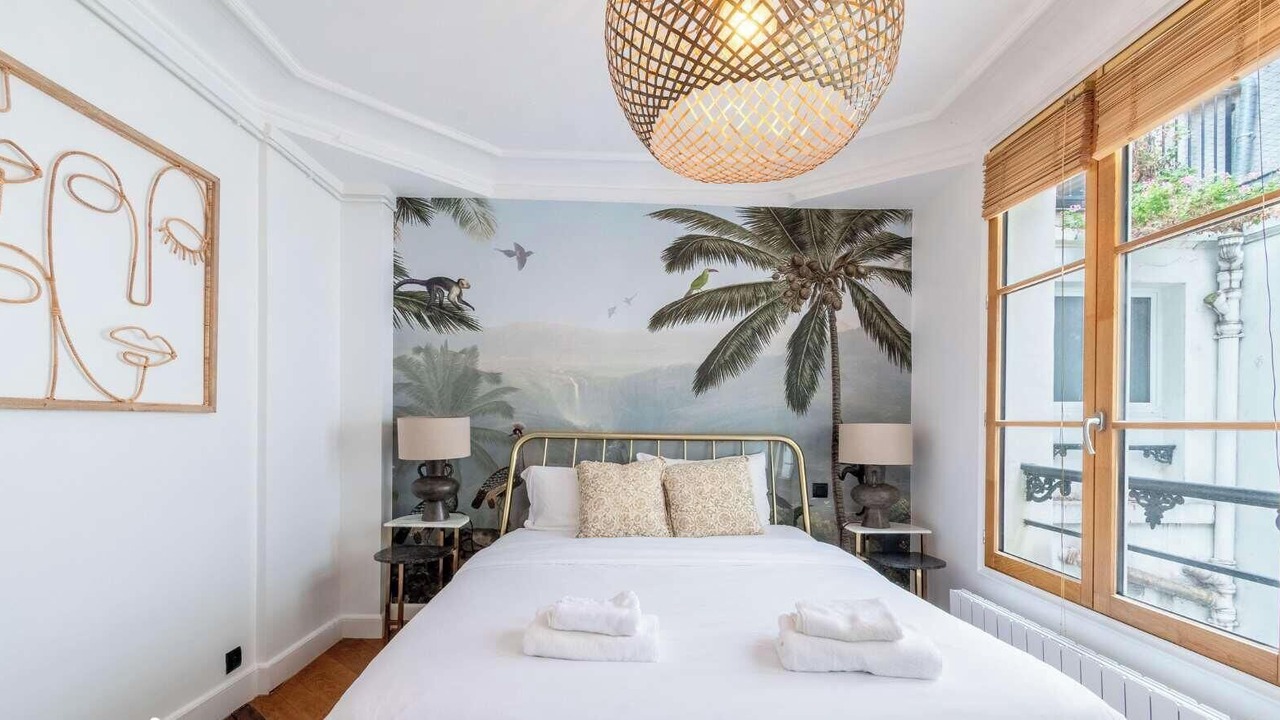 Photo of Bedroom in 2nd Arrondissement