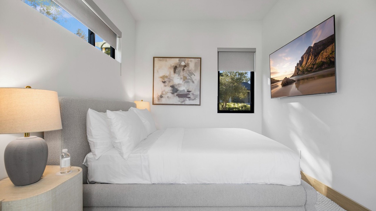 Photo of Bedroom in Malibu