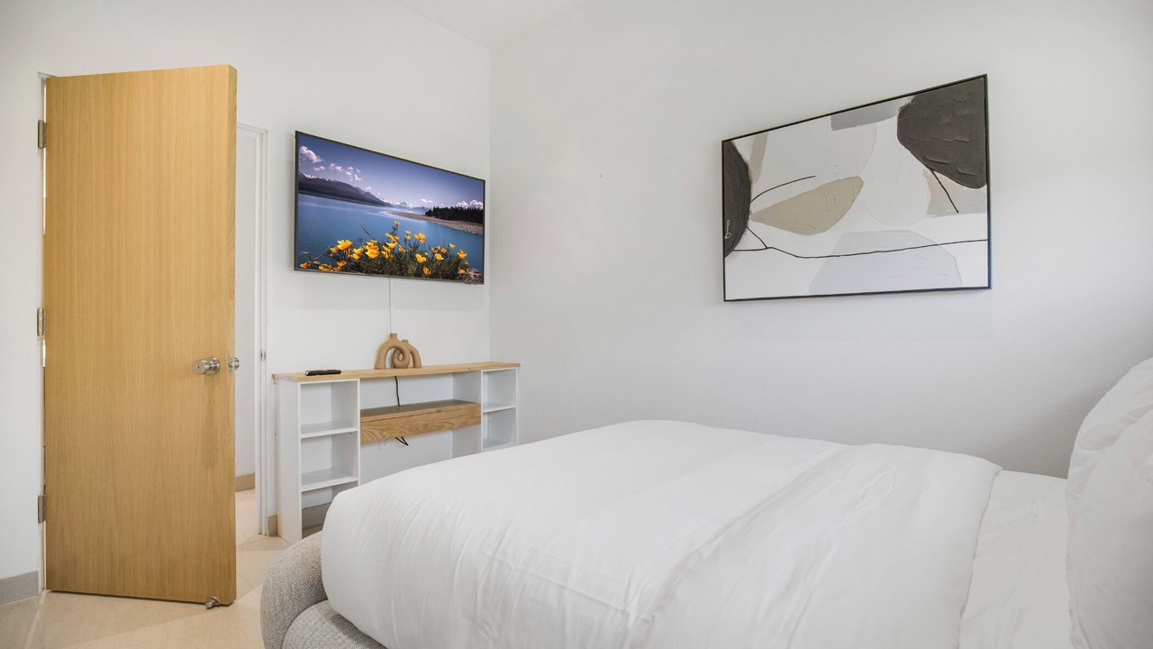 Photo of Bedroom in Malibu