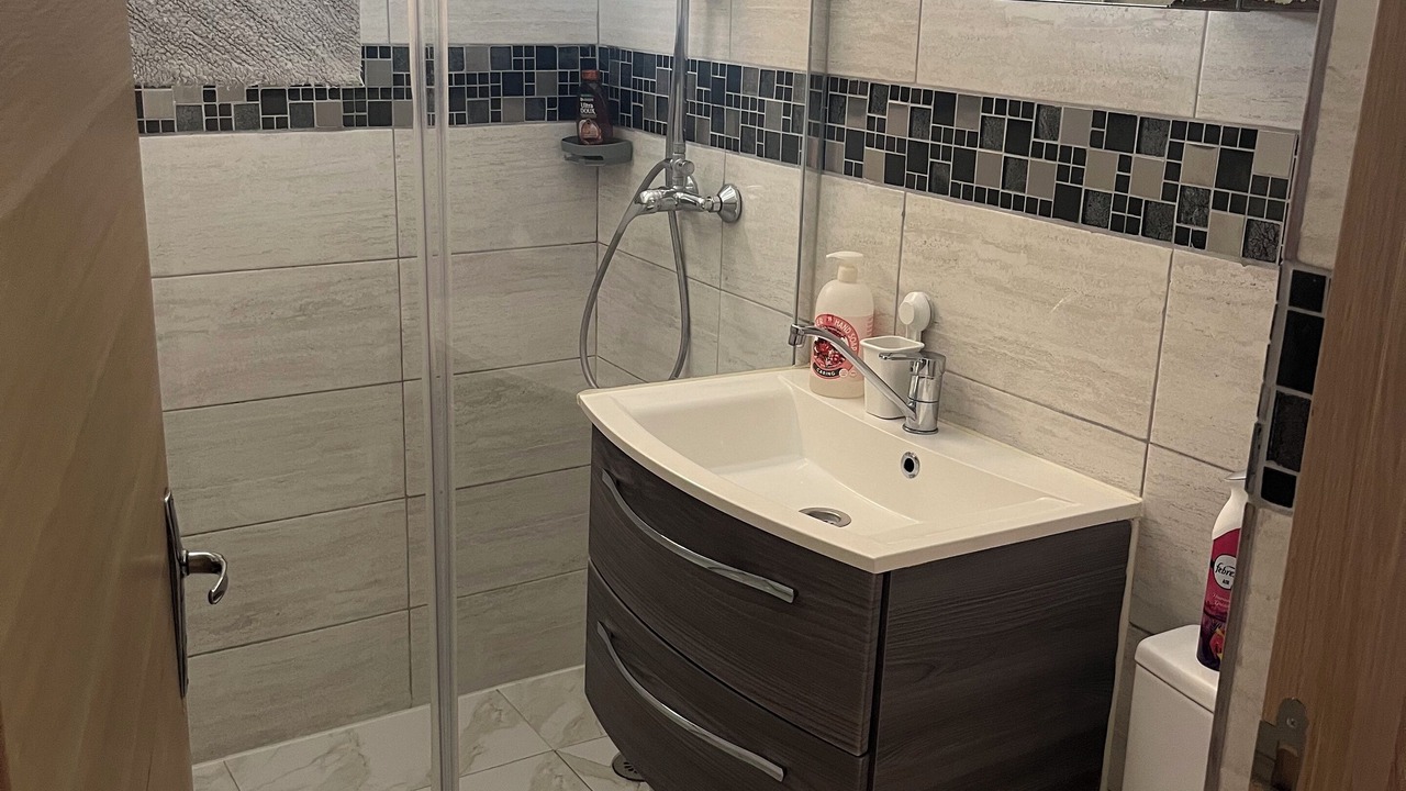 Photo of Bathroom in Louvres