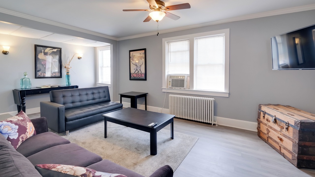 Photo of Livingroom in Hamilton