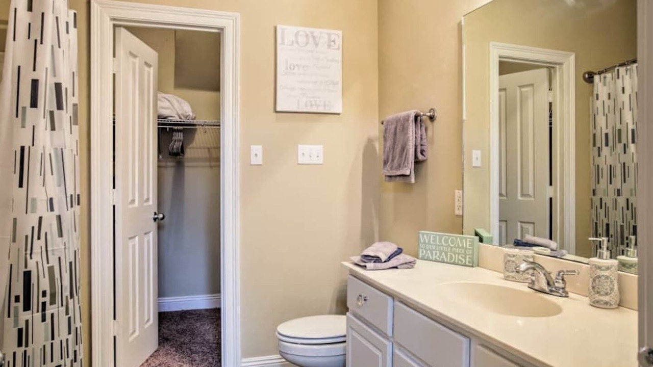 Photo of Bathroom in Highlands - Perkins