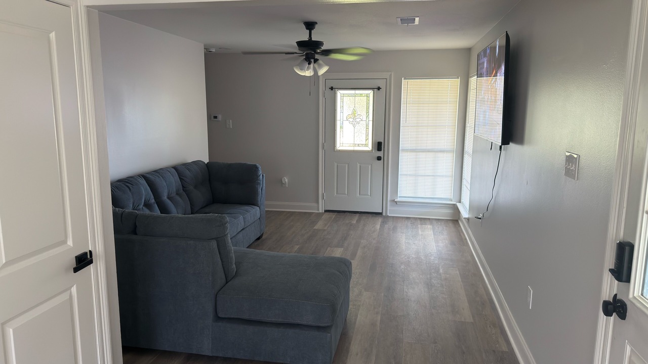 Photo of Livingroom in Plattenville