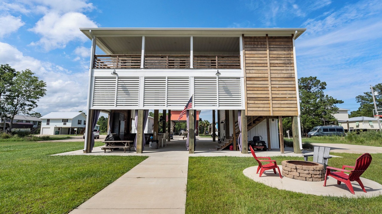 Photo of Patio Balcony in Shoreline Park