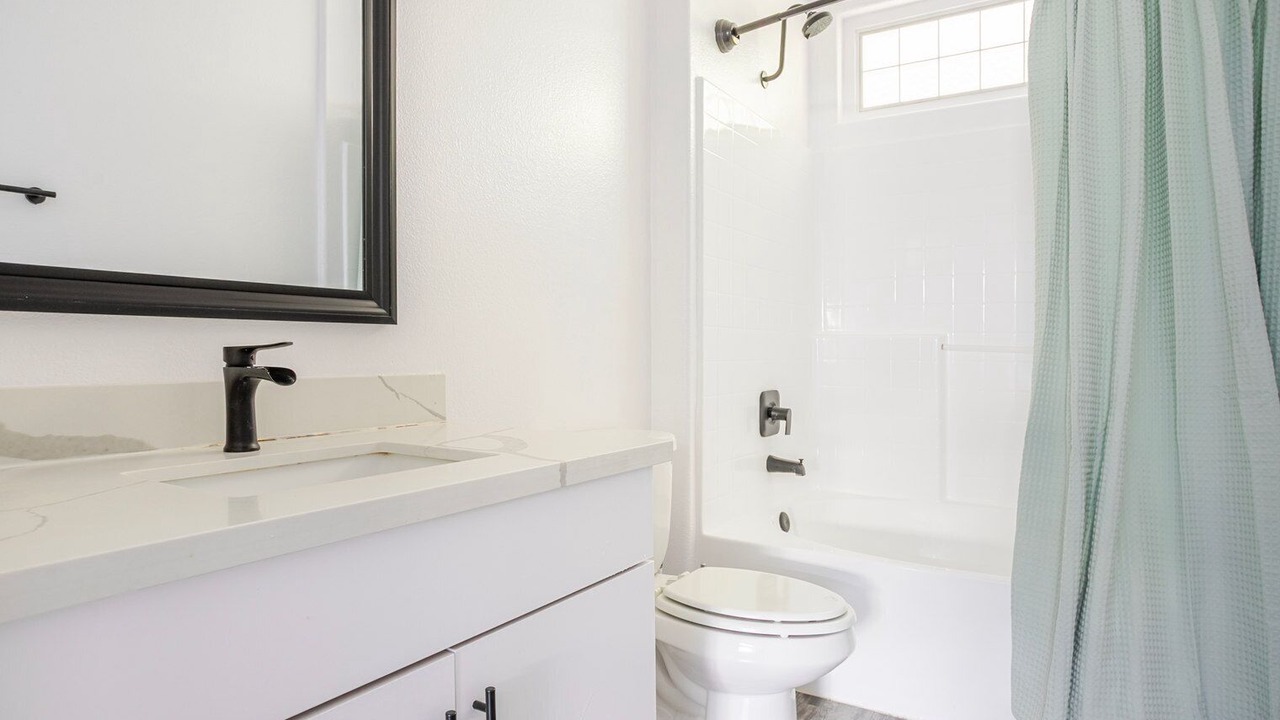 Photo of Bathroom in Mar Vista